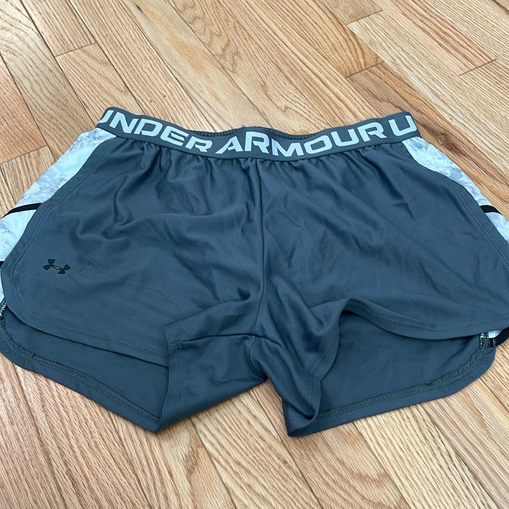 Running shorts